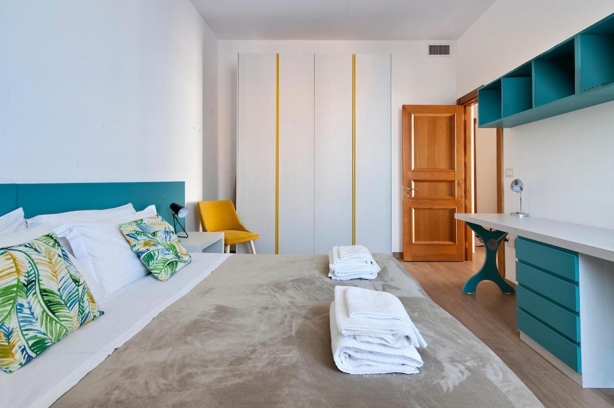 Residence De Franchis - Smart Apartments レッチェ エクステリア 写真
