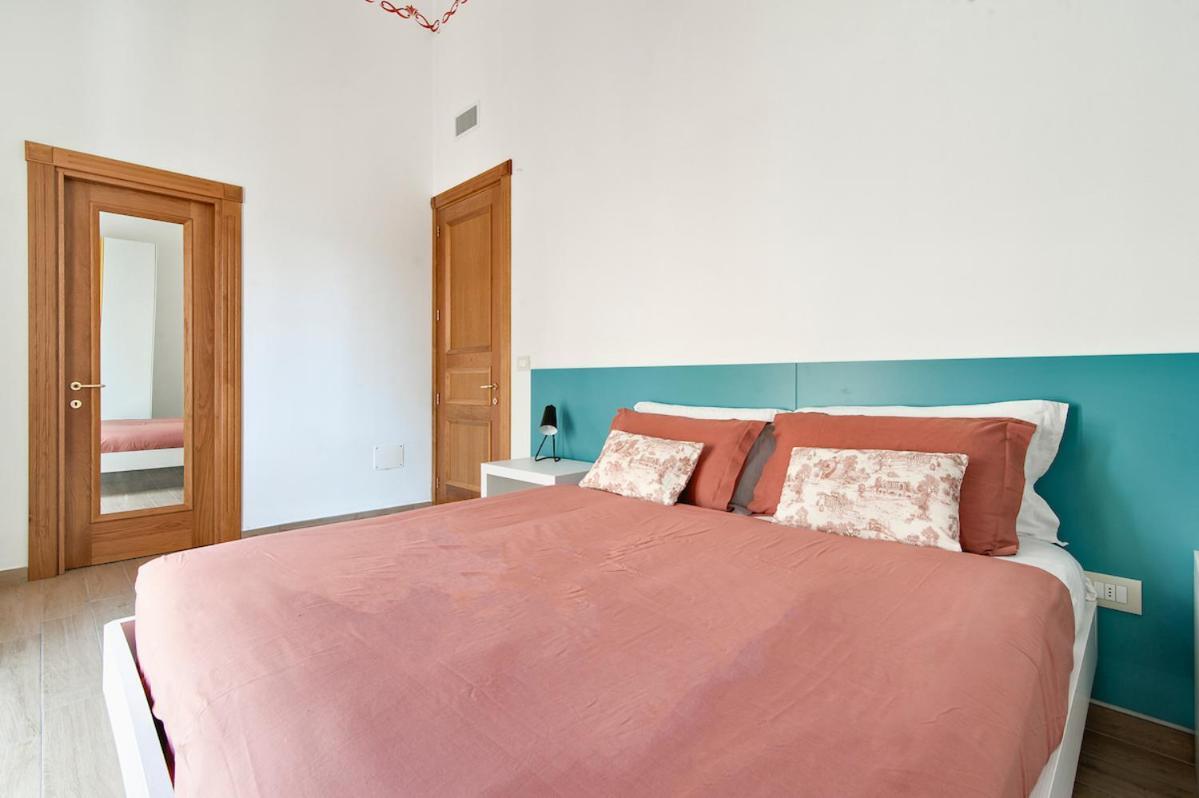 Residence De Franchis - Smart Apartments レッチェ エクステリア 写真