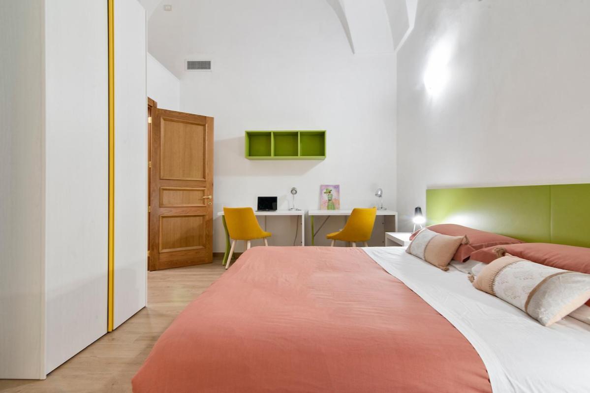 Residence De Franchis - Smart Apartments レッチェ エクステリア 写真