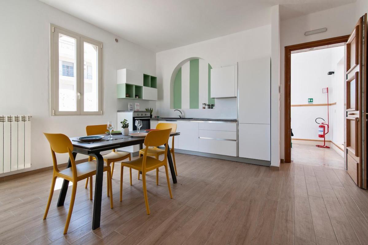 Residence De Franchis - Smart Apartments レッチェ エクステリア 写真