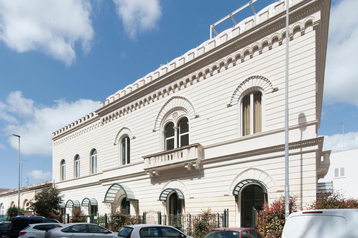 Residence De Franchis - Smart Apartments レッチェ エクステリア 写真